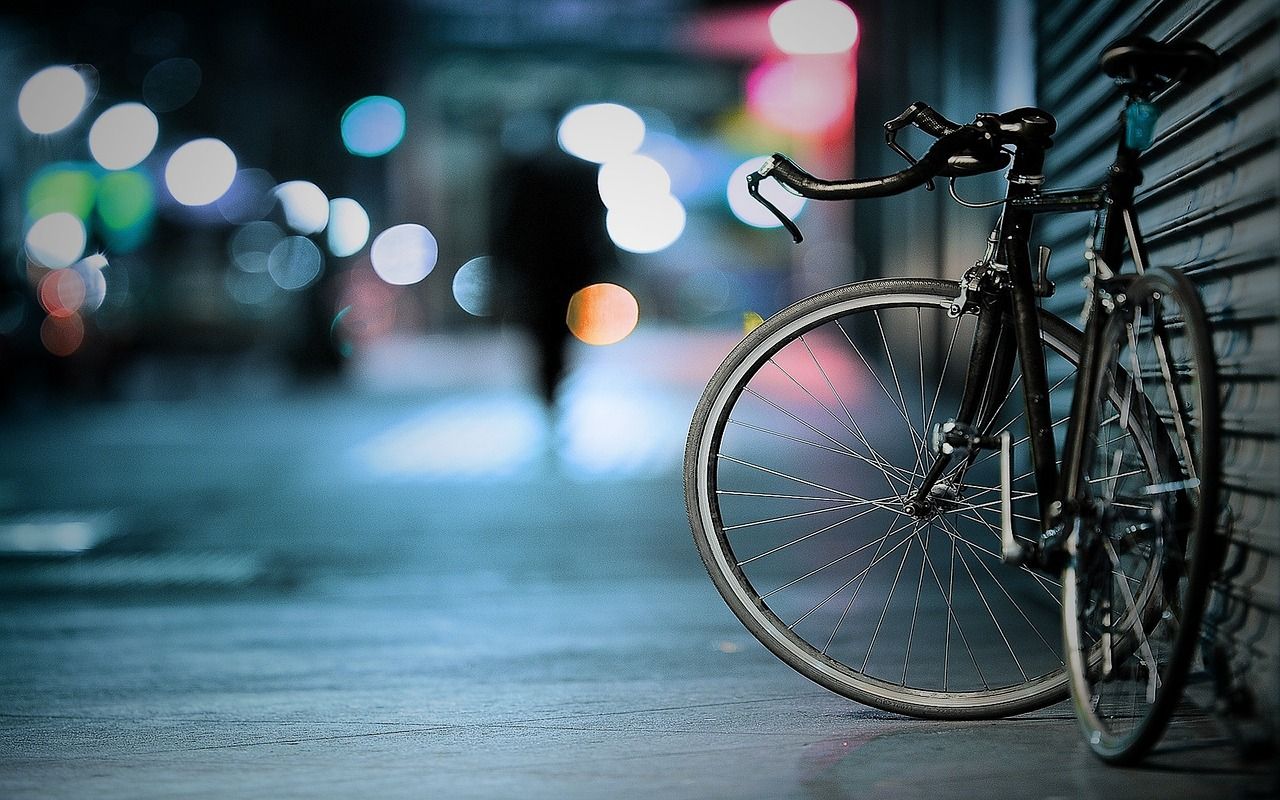 Jak działają stacje ładowania dla e-bike? Wszystko, co powinieneś wiedzieć